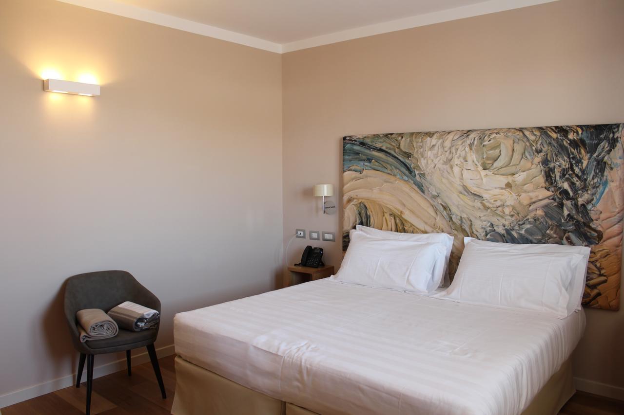 Dolcedorme Garni Hotel Parma Exterior photo