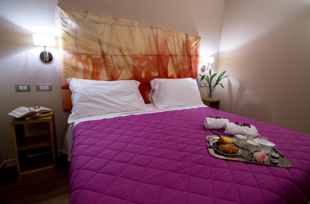 Dolcedorme Garni Hotel Parma Exterior photo